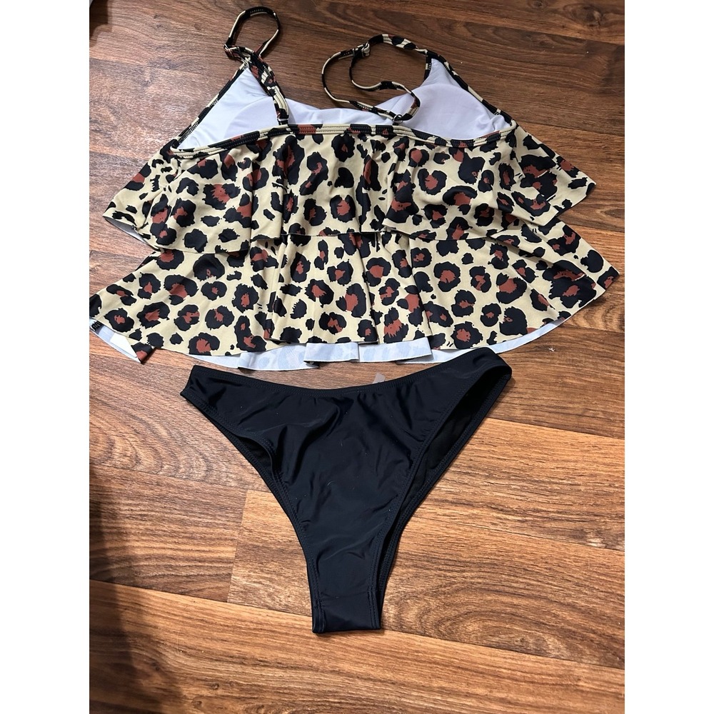Bathing suit‎ - Picture 2 of 3